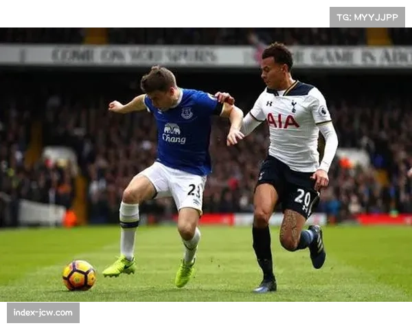 尼斯密集防守应对巴黎,客场仅失一球展现战术执行力