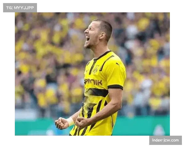 施洛特贝克攻防一体，多特蒙德防线核心当选单轮最佳